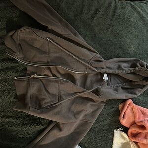 Women’s cropped hoodie